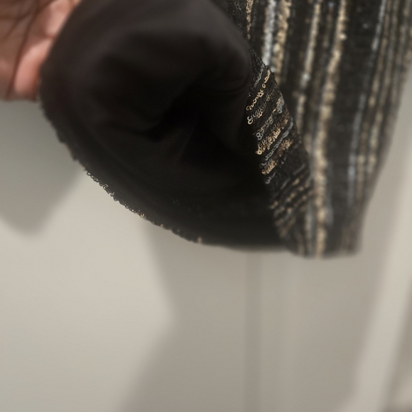 Aqua Sequin dress in Black and Gold - Picture 7 of 7